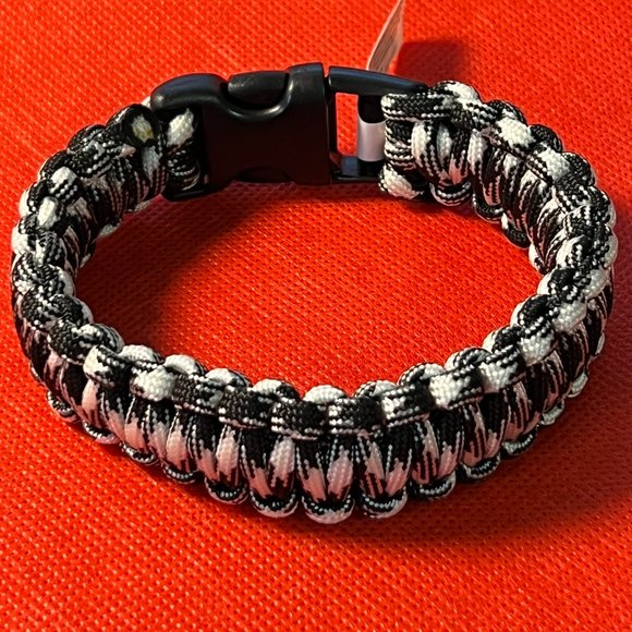 Black and White XL Paracord Bracelet 10.5 Inches - Picture 5 of 5